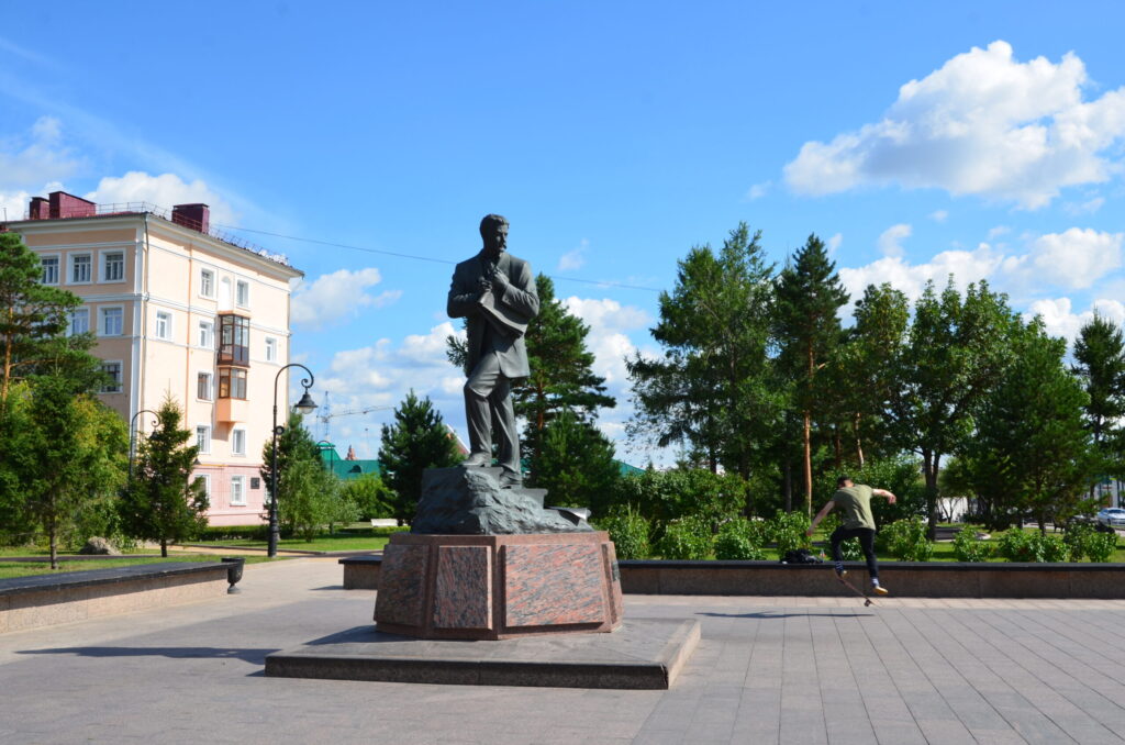 Omsk - Vrubel Monument